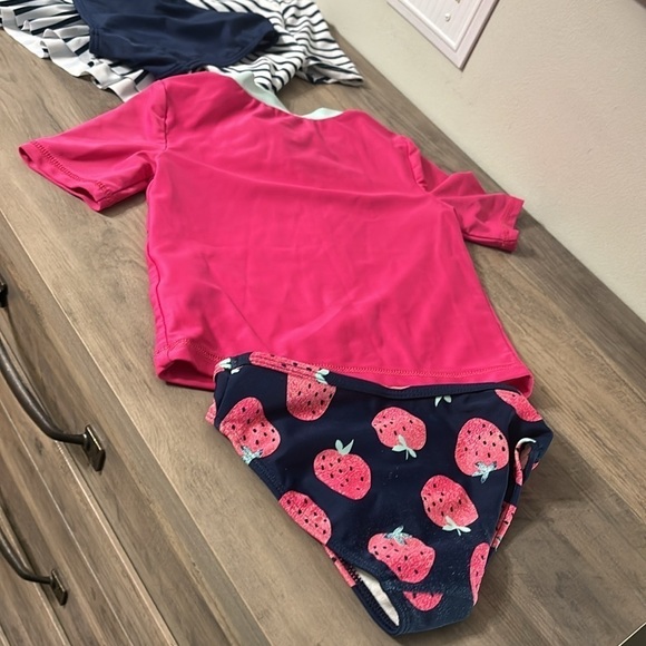 EUC! Disney 4T Minnie Mouse Rashguard Swim Set AND CARTER'S STRAWBERRY Rashguard - Picture 8 of 11
